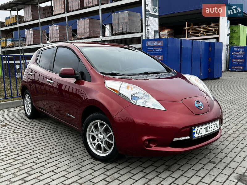 Хетчбек Nissan Leaf 2013 в Ковелі