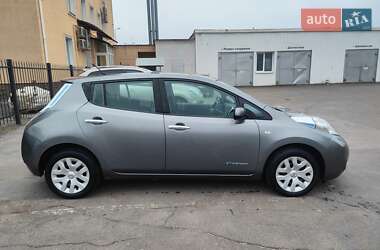 Хэтчбек Nissan Leaf 2013 в Полтаве