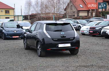 Хэтчбек Nissan Leaf 2015 в 