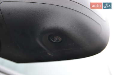 Хэтчбек Nissan Leaf 2015 в 