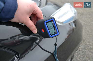 Хэтчбек Nissan Leaf 2015 в 