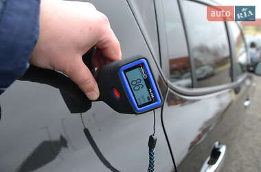 Хэтчбек Nissan Leaf 2015 в 