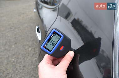 Хэтчбек Nissan Leaf 2015 в 