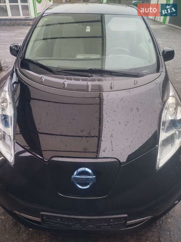 Nissan Leaf 2011