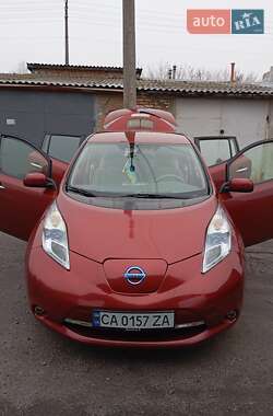 Хетчбек Nissan Leaf 2011 в Умані