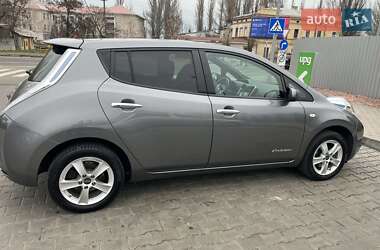 Хэтчбек Nissan Leaf 2015 в Одессе