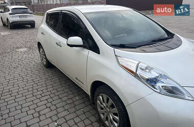 Хетчбек Nissan Leaf 2015 в Волоці