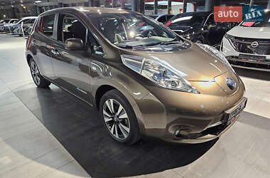 Хэтчбек Nissan Leaf 2017 в Киеве