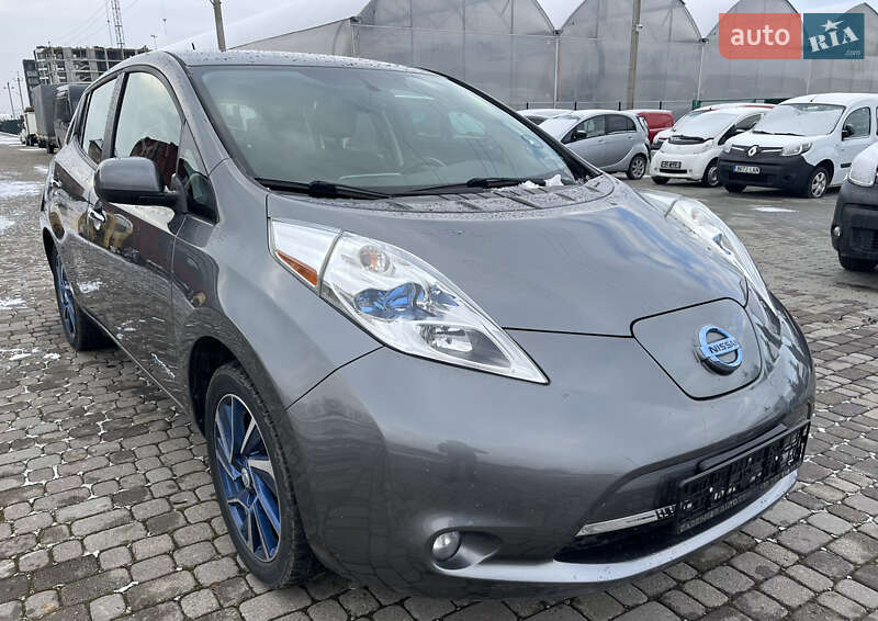 Хэтчбек Nissan Leaf 2014 в Львове