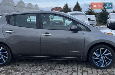 Хэтчбек Nissan Leaf 2014 в Львове