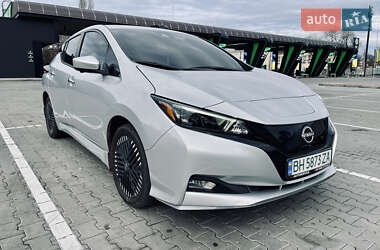 Хетчбек Nissan Leaf 2022 в Одесі