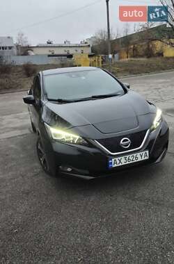 Хетчбек Nissan Leaf 2018 в Харкові