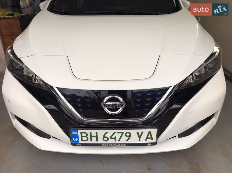 Хетчбек Nissan Leaf 2020 в Одесі