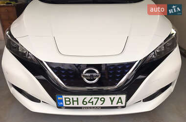 Хетчбек Nissan Leaf 2020 в Одесі