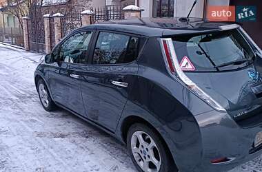 Хэтчбек Nissan Leaf 2013 в Львове