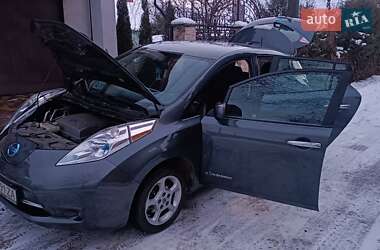 Хэтчбек Nissan Leaf 2013 в Львове