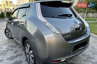 Хетчбек Nissan Leaf 2014 в Дніпрі