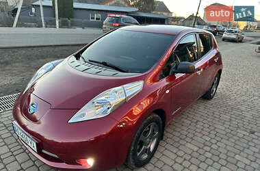 Хетчбек Nissan Leaf 2015 в Ужгороді