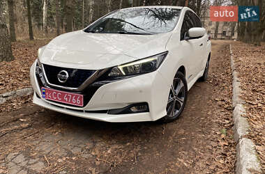 Хэтчбек Nissan Leaf 2019 в Днепре