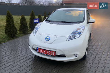 Хэтчбек Nissan Leaf 2012 в Черновцах