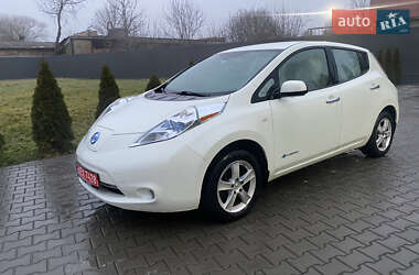 Хэтчбек Nissan Leaf 2012 в Черновцах