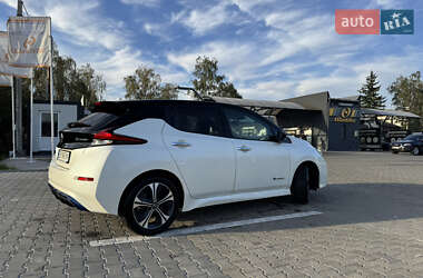 Хэтчбек Nissan Leaf 2020 в 