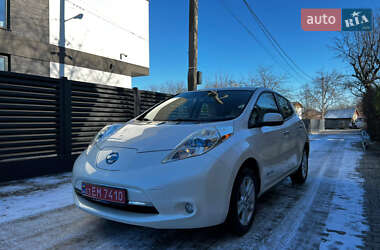 Хетчбек Nissan Leaf 2015 в Чернівцях