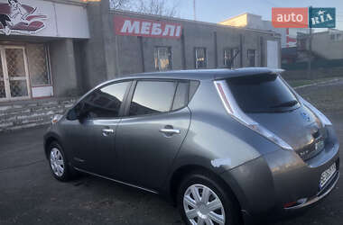 Хетчбек Nissan Leaf 2014 в Первомайську