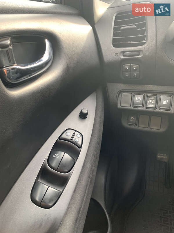 Хетчбек Nissan Leaf 2016 в Львові