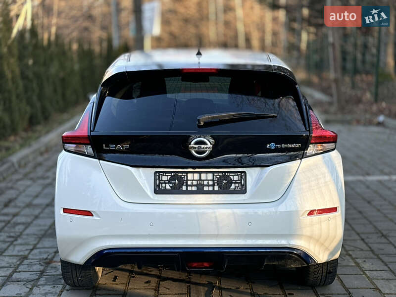 Хэтчбек Nissan Leaf 2019 в Дрогобыче
