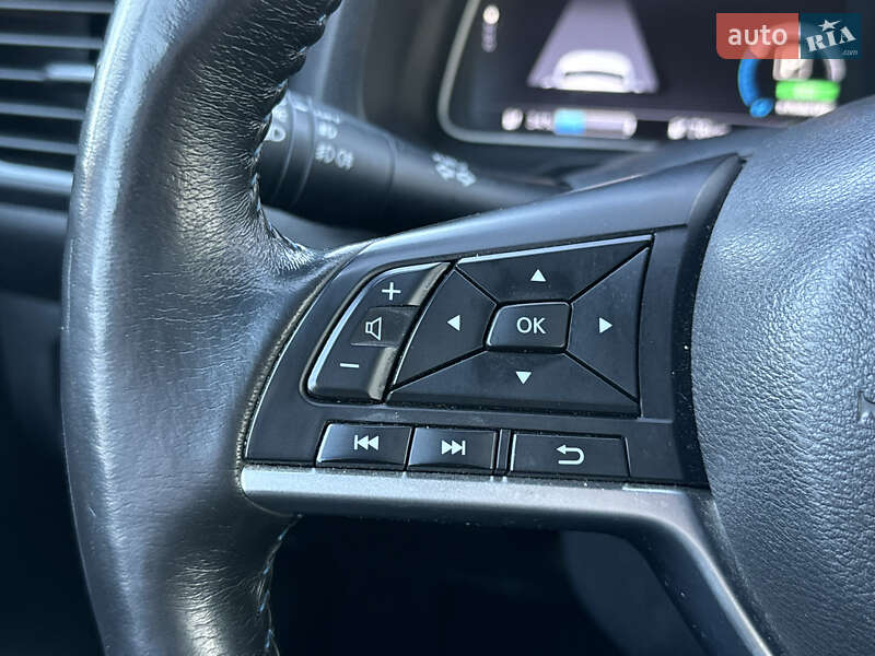 Хэтчбек Nissan Leaf 2019 в Дрогобыче