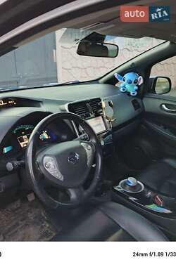 Хэтчбек Nissan Leaf 2014 в Запорожье