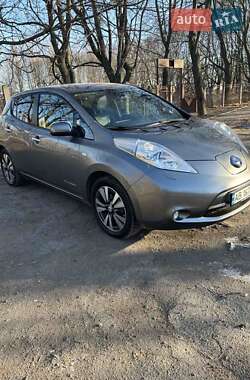 Хэтчбек Nissan Leaf 2014 в Виннице