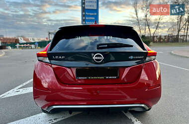 Хэтчбек Nissan Leaf 2022 в Киеве