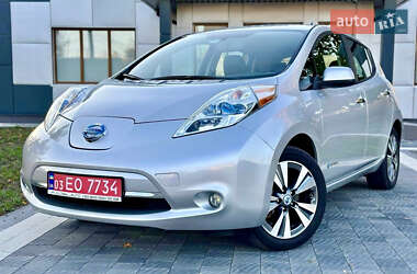 Хэтчбек Nissan Leaf 2014 в Сарнах