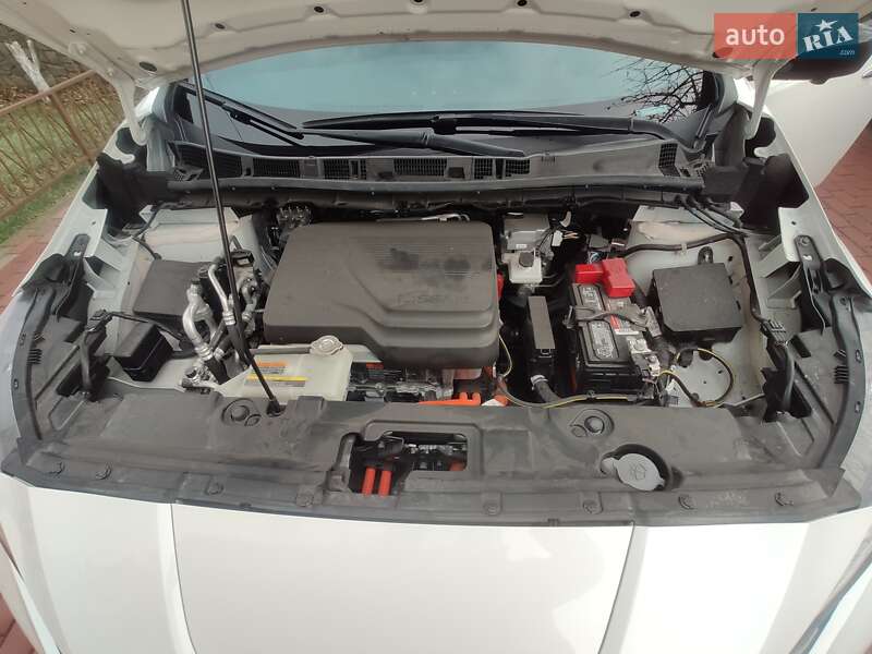 Хэтчбек Nissan Leaf 2023 в Белой Церкви
