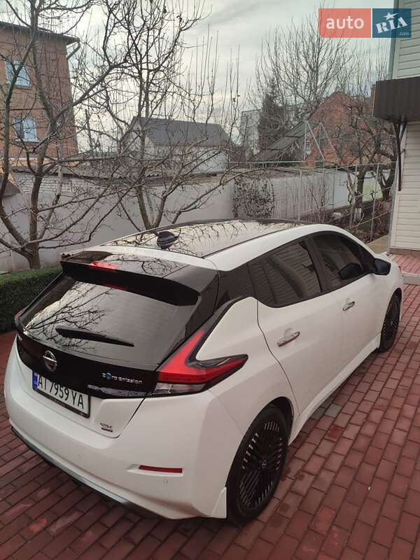 Хэтчбек Nissan Leaf 2023 в Белой Церкви
