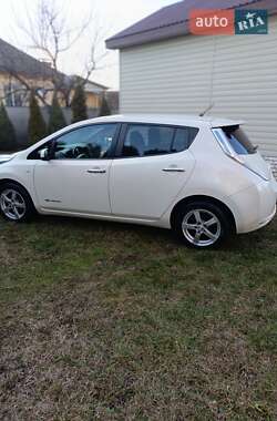 Хетчбек Nissan Leaf 2014 в Олександрівці