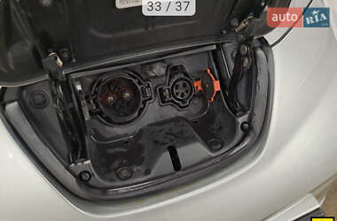 Хетчбек Nissan Leaf 2013 в Житомирі