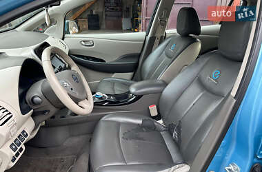 Хэтчбек Nissan Leaf 2015 в 