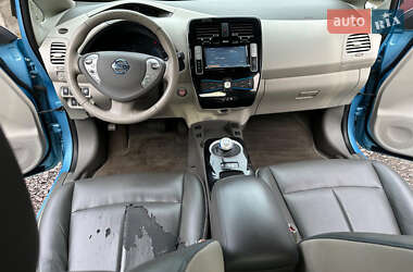 Хэтчбек Nissan Leaf 2015 в 