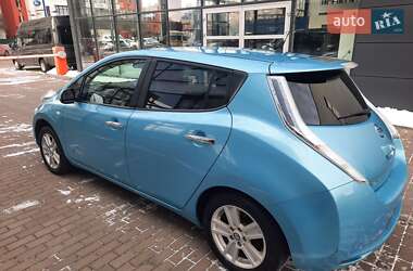 Хэтчбек Nissan Leaf 2016 в Хмельницком