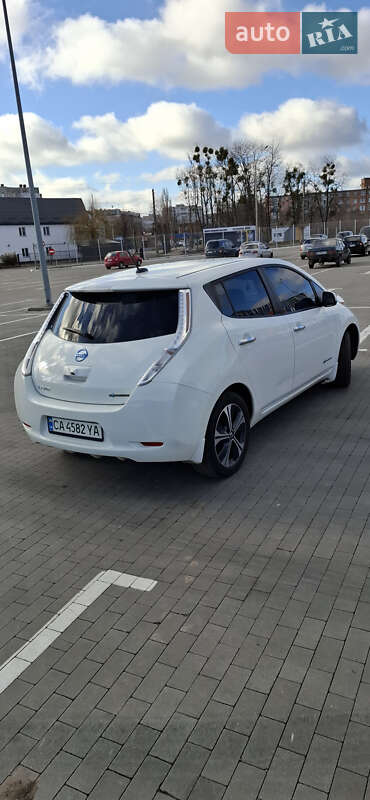 Хэтчбек Nissan Leaf 2016 в Умани фото 6 Хэтчбек Nissan Leaf 2016 в Умани