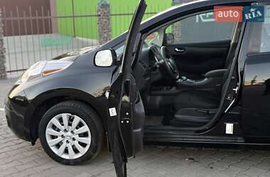 Хетчбек Nissan Leaf 2014 в 