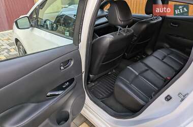 Хэтчбек Nissan Leaf 2018 в 