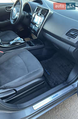 Хетчбек Nissan Leaf 2014 в 