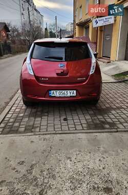 Хетчбек Nissan Leaf 2013 в Івано-Франківську