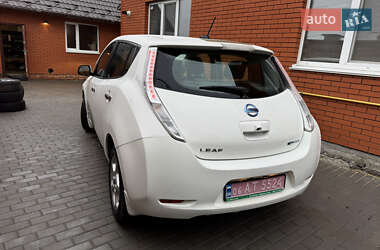 Хетчбек Nissan Leaf 2015 в Вінниці