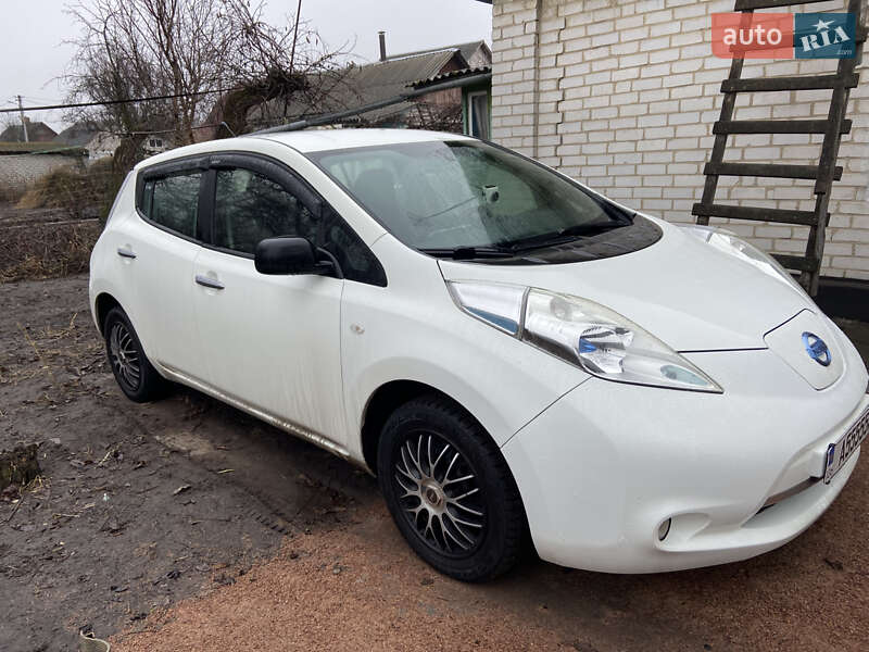Nissan Leaf 2014