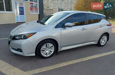 Хэтчбек Nissan Leaf 2018 в 